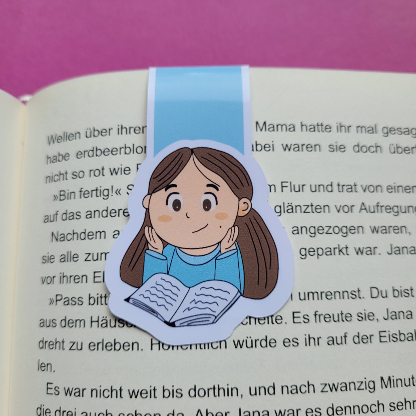 Magnet-Lesezeichen „Lesende Kinder“