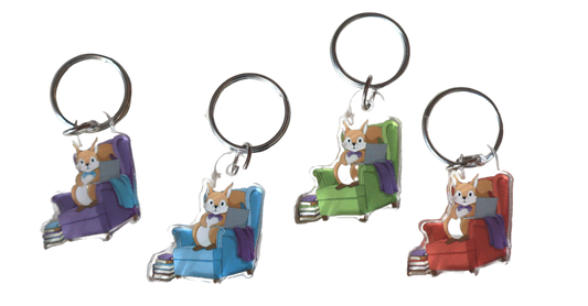 Acryl-Schlüsselanhänger "Lesehörnchen"