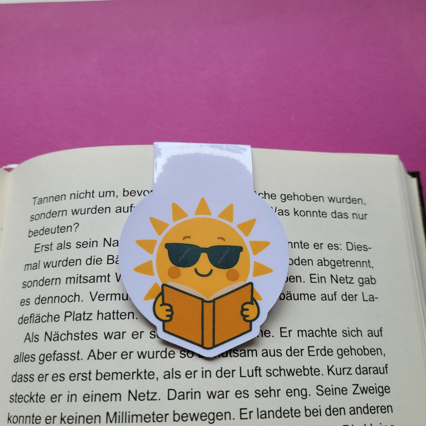 Magnet-Lesezeichen "lesende Sonne"