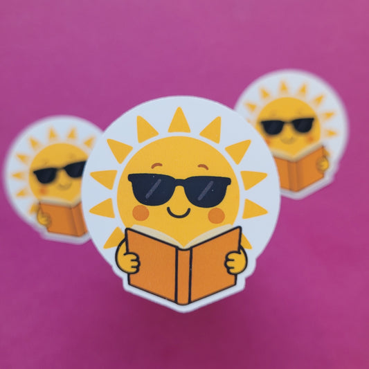 Sticker „lesende Sonne"