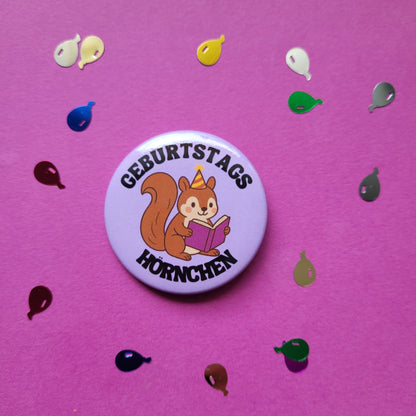 Button "Geburtstagshörnchen"
