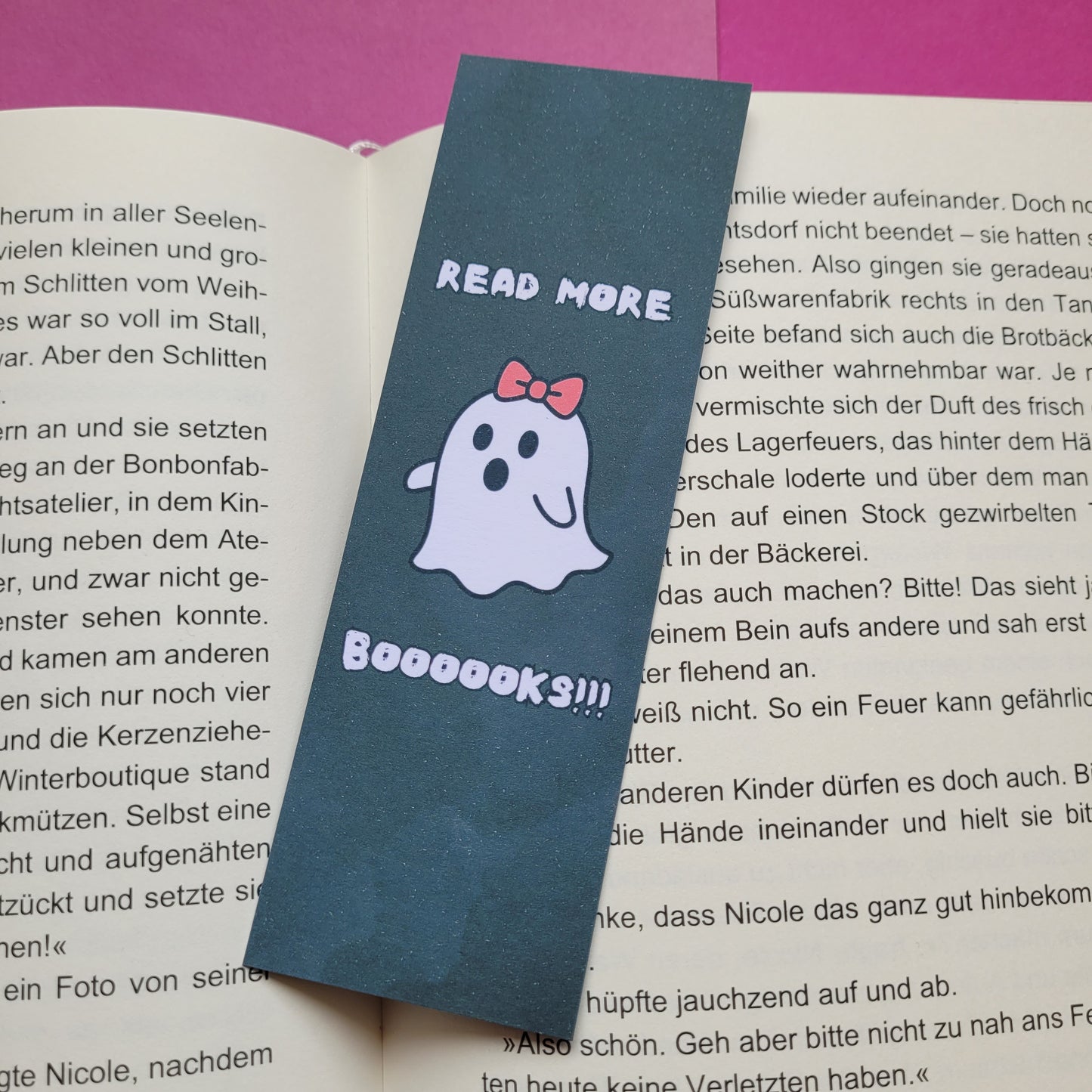 Standard-Lesezeichen „Read more BOOOOOKS!!!“