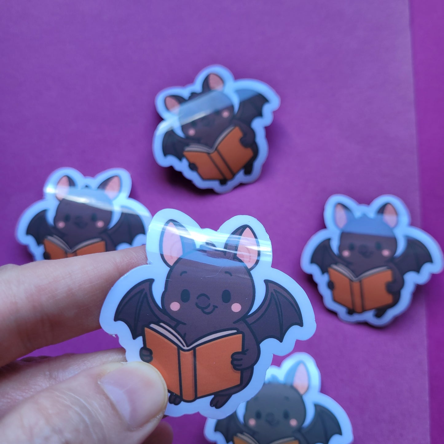 Sticker „Batty, die lesende Fledermaus"