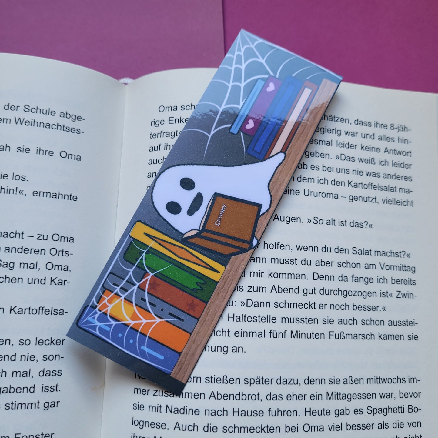 Standard-Lesezeichen „Halloweenbücherregal“