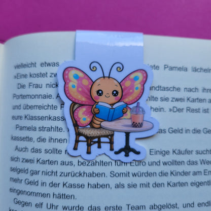 Magnet-Lesezeichen Aurelia der lesende Schmetterling glänzend