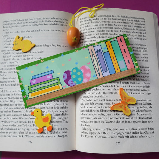 Standard-Lesezeichen "Osterbücherregal"