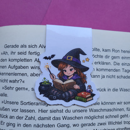 Magnet-Lesezeichen „Junghexe Walburga“ 🧙‍♀️📖✨