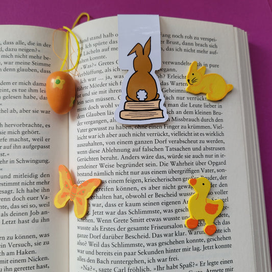 Magnet-Lesezeichen "Hase auf Büchern"